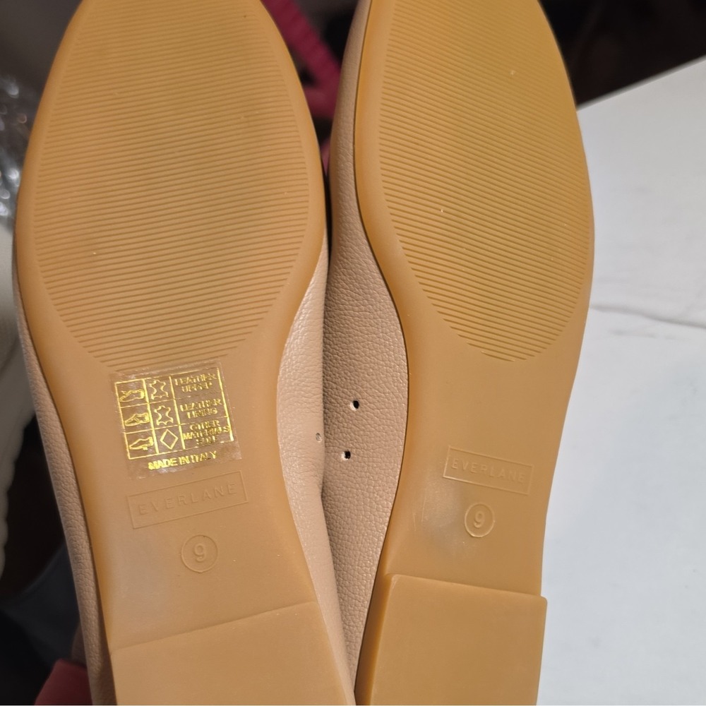 Everlane Women's Beige Slip-On Leather Flats Round Toe Lightweight Comfort 9 - Picture 3 of 7